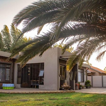 Melsetter'S Guesthouse Bloemfontein Exterior photo
