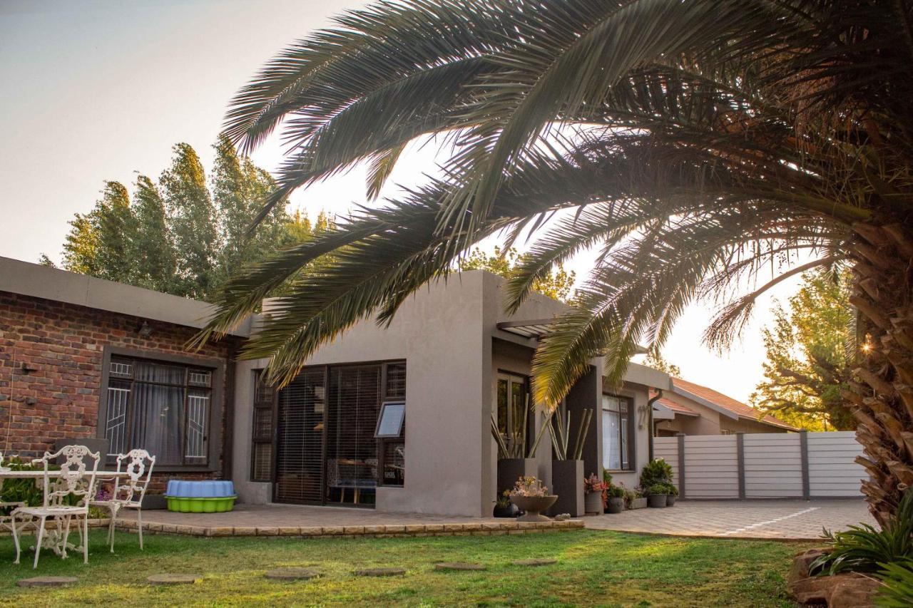 Melsetter'S Guesthouse Bloemfontein Exterior photo