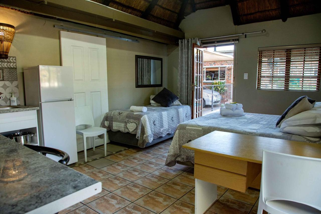 Melsetter'S Guesthouse Bloemfontein Exterior photo