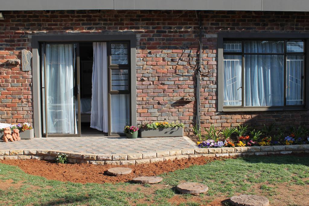 Melsetter'S Guesthouse Bloemfontein Exterior photo