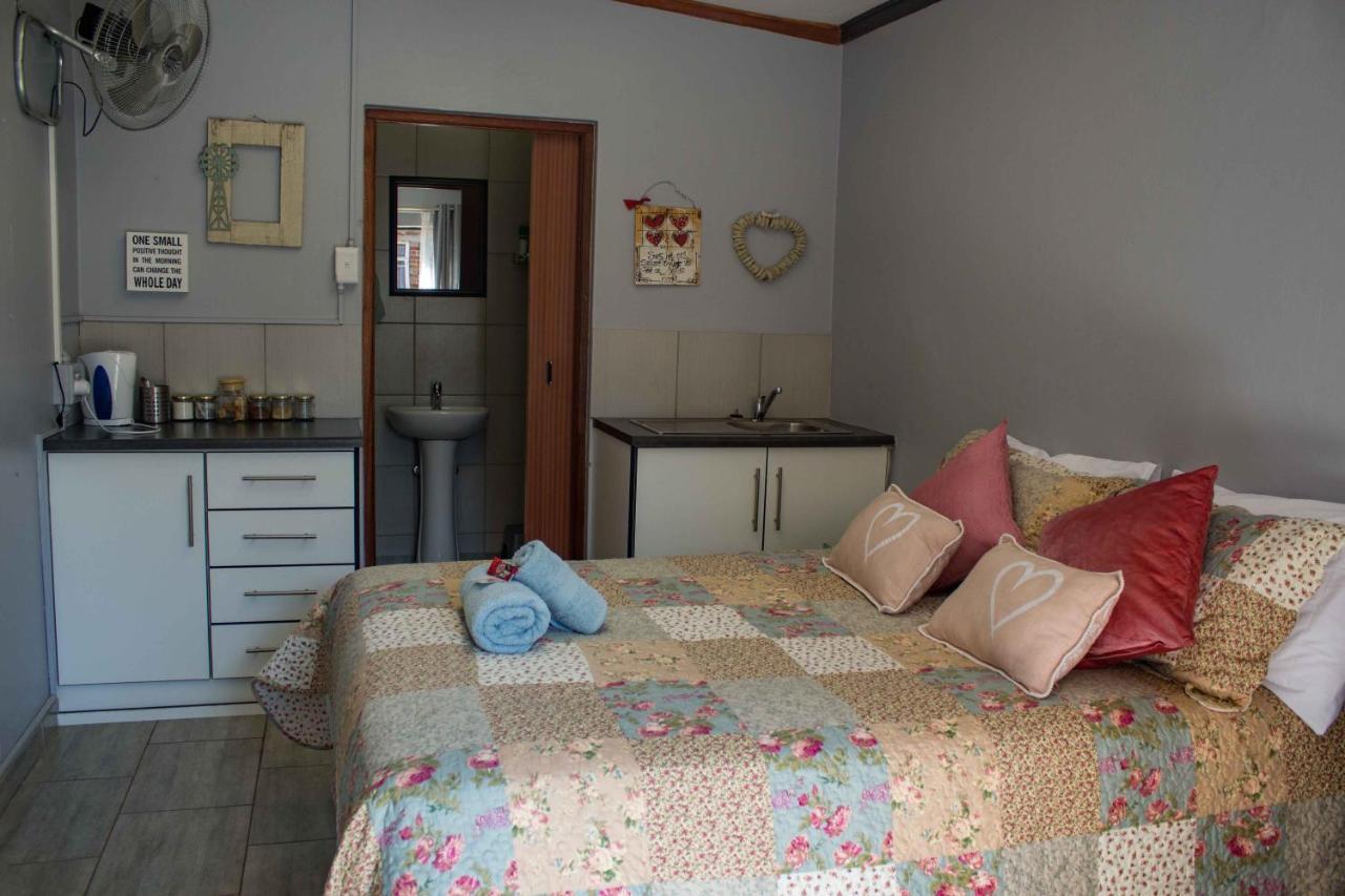 Melsetter'S Guesthouse Bloemfontein Exterior photo